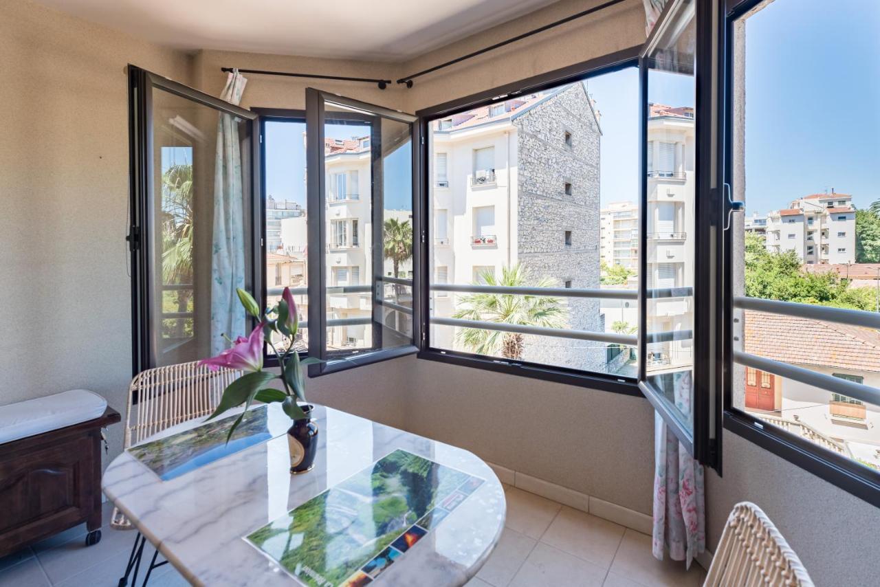 Beau Studio Veranda A Deux Pas De La Mer - Parking Inclus Juan-les-Pins Luaran gambar