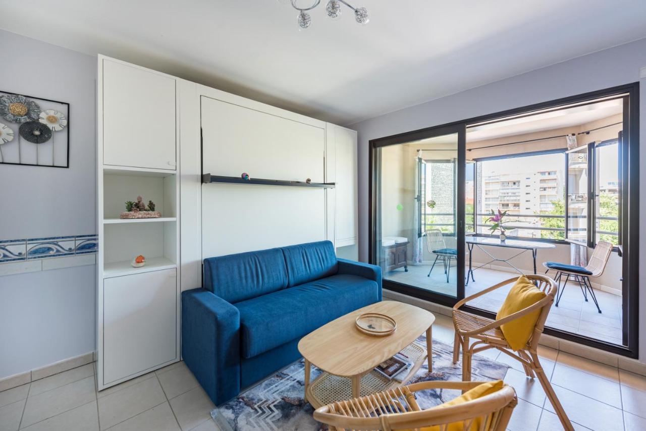 Beau Studio Veranda A Deux Pas De La Mer - Parking Inclus Juan-les-Pins Luaran gambar